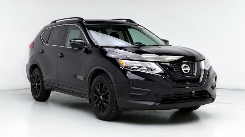 2017 Nissan Rogue SV Hero Image