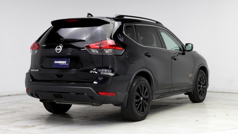 2017 Nissan Rogue SV 8