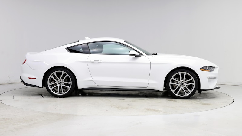 2022 Ford Mustang  7