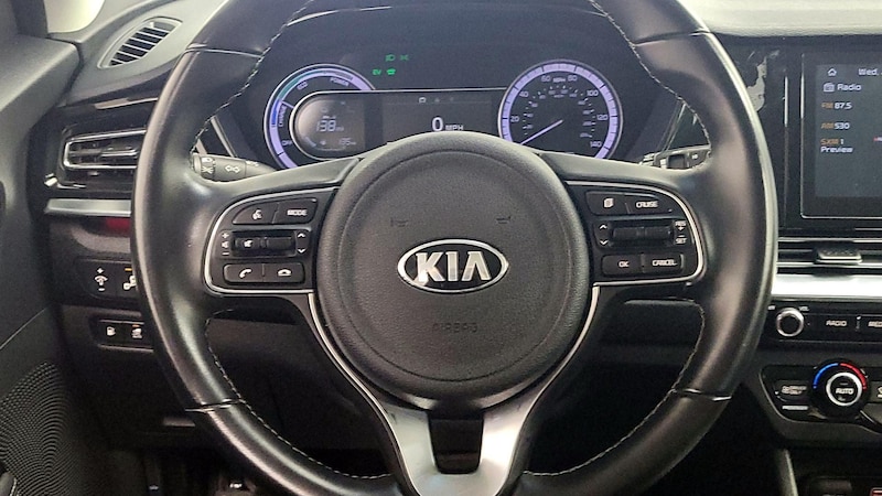 2020 Kia Niro LXS 10