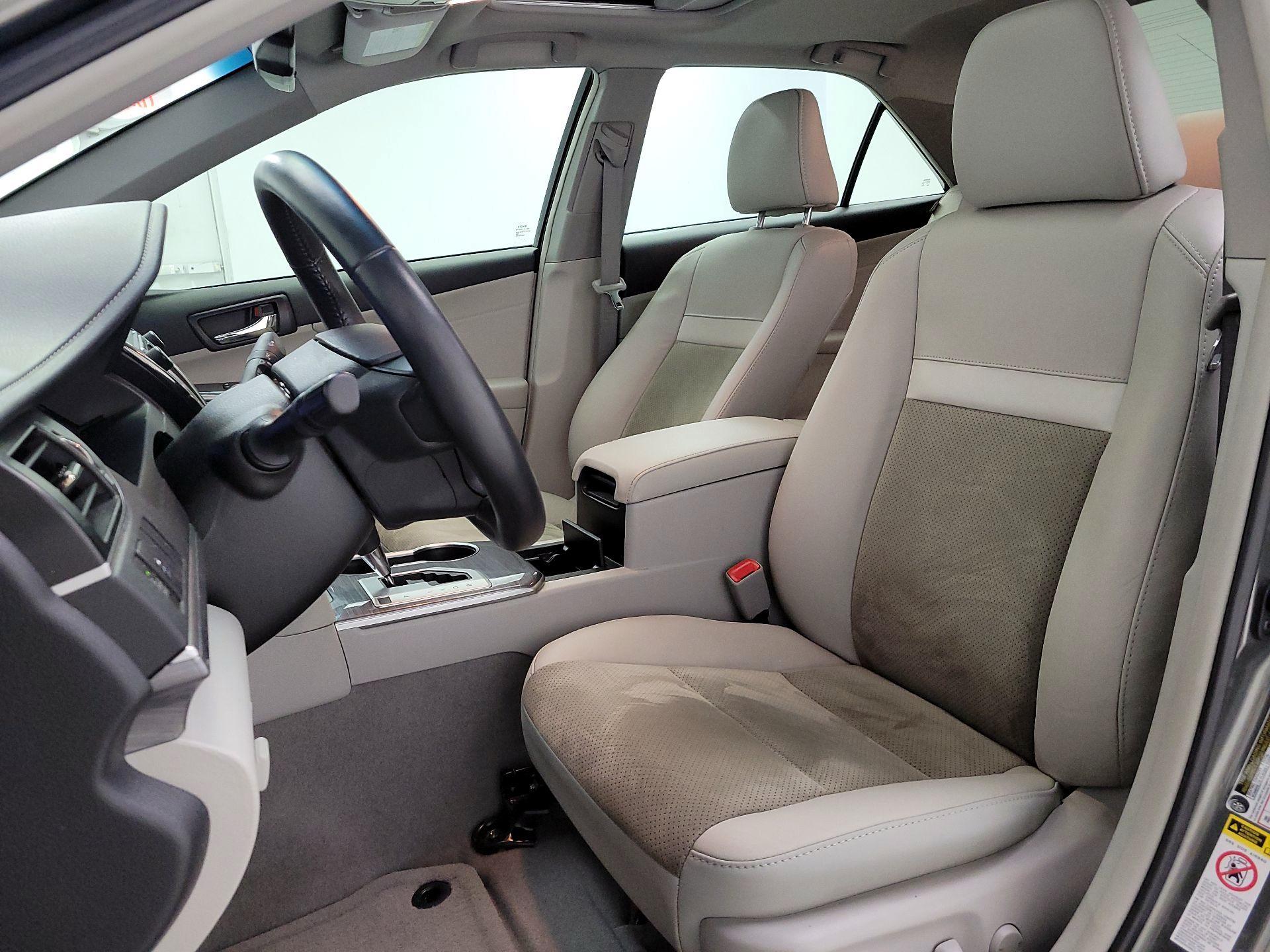 Thumbnail: 2014 Toyota Camry - 11