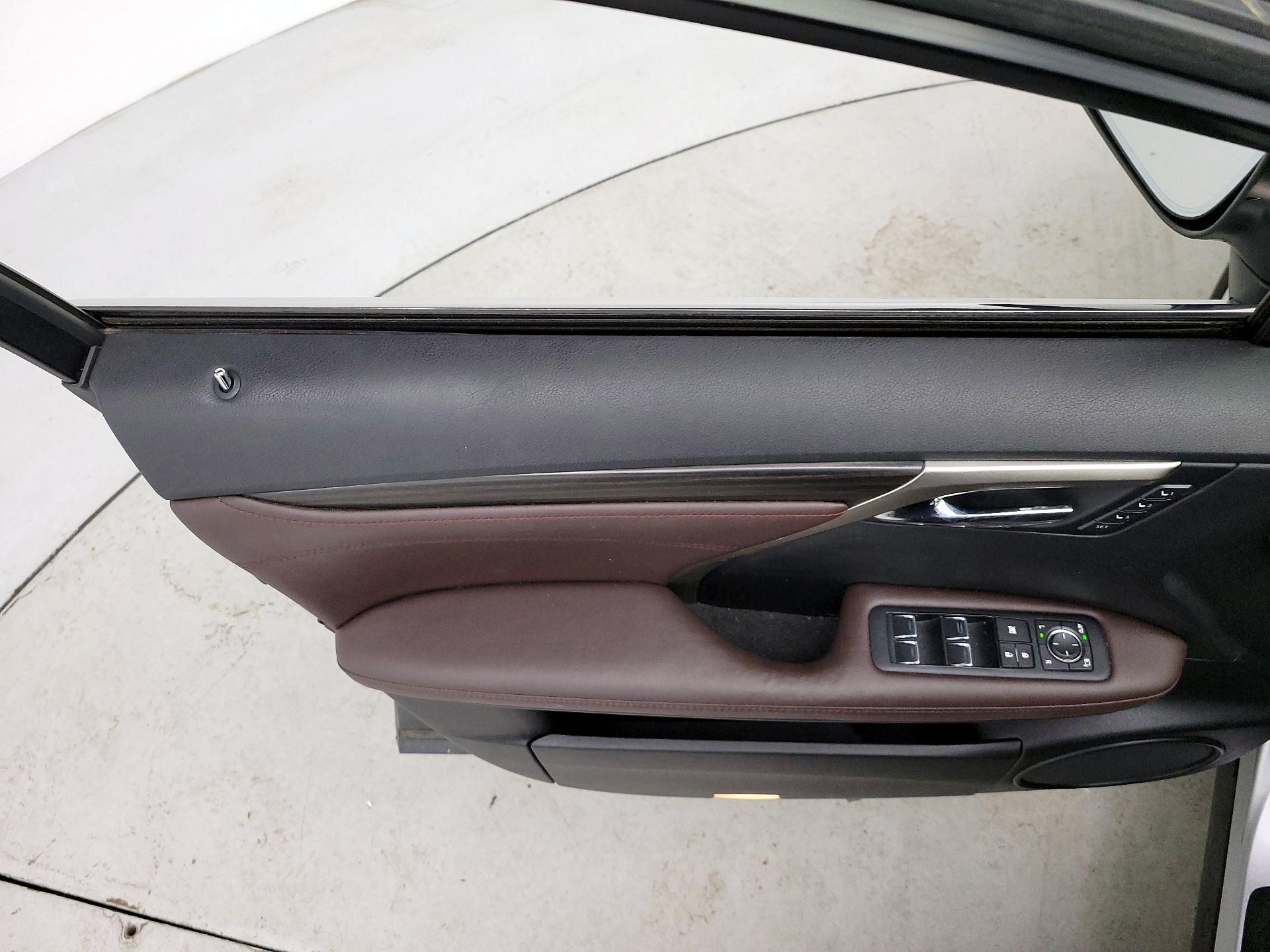 Thumbnail: 2016 Lexus RX - 12