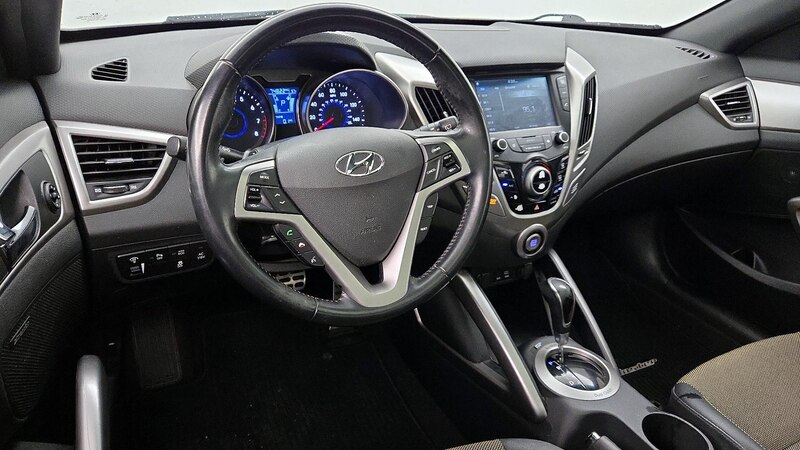 2016 Hyundai Veloster  9