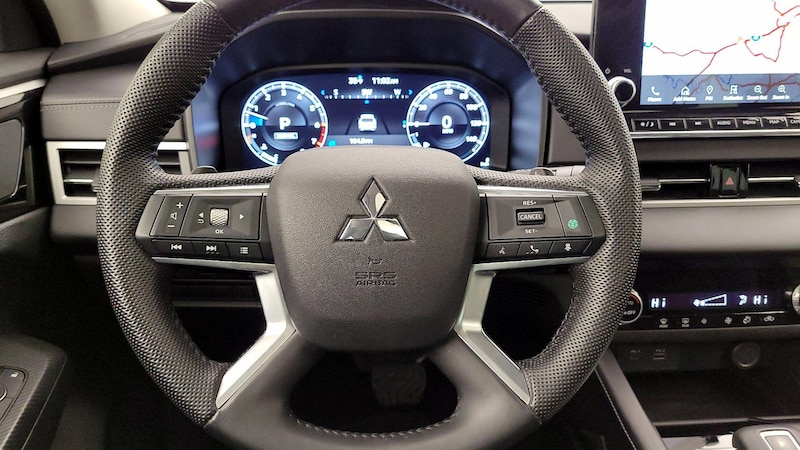 2023 Mitsubishi Outlander SE 10