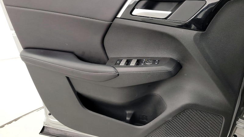 2023 Mitsubishi Outlander SE 12