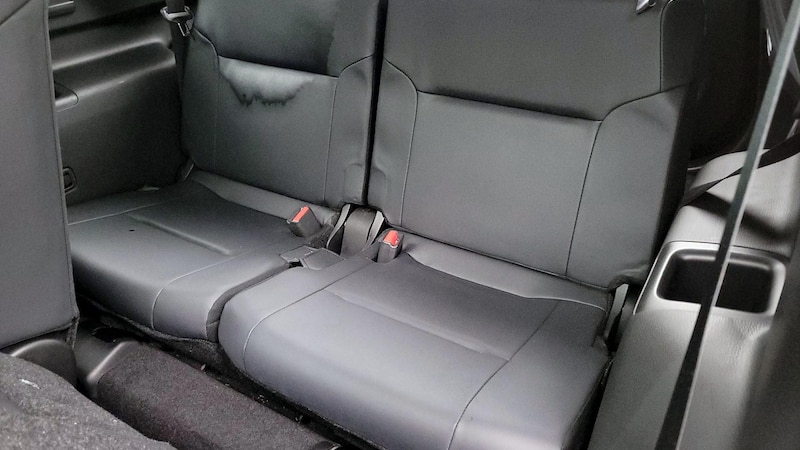 2023 Mitsubishi Outlander SE 22
