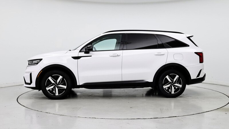 2021 Kia Sorento S 3