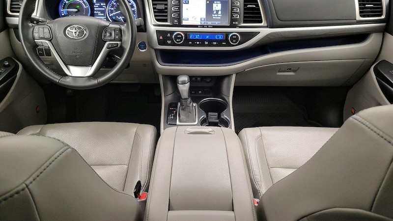 2019 Toyota Highlander Limited Platinum 9