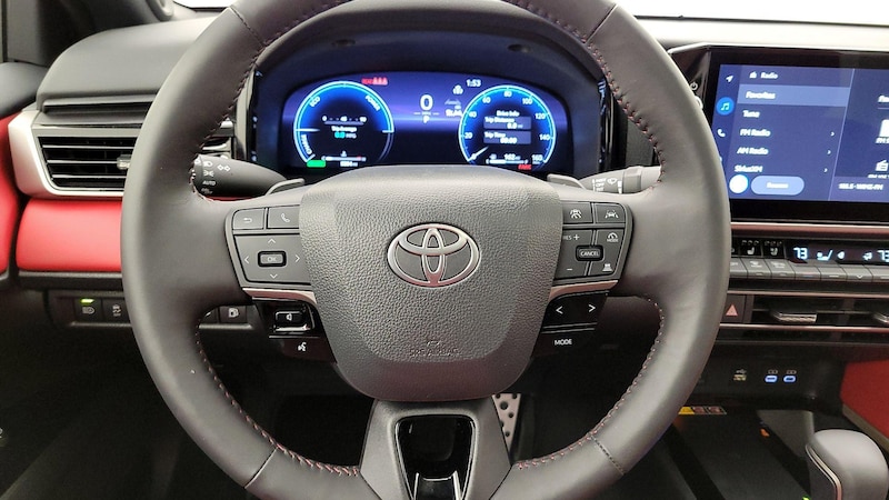 2025 Toyota Camry XSE 10