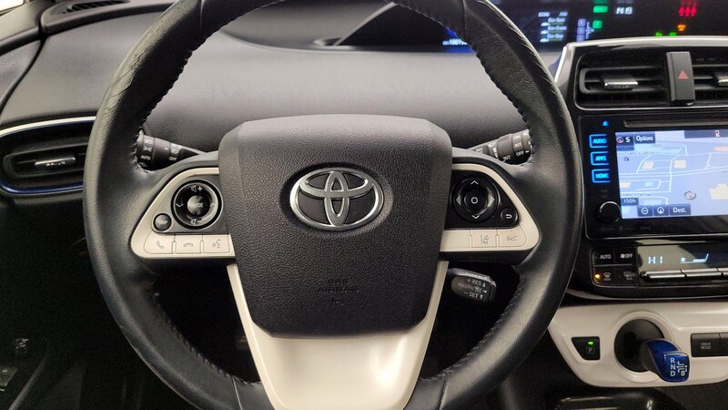 2017 Toyota Prius Three Touring 10