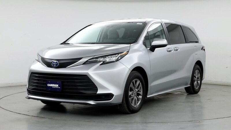 2023 Toyota Sienna LE 4