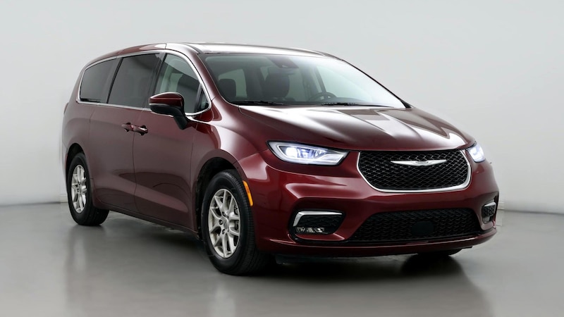 2023 Chrysler Pacifica Touring L Hero Image