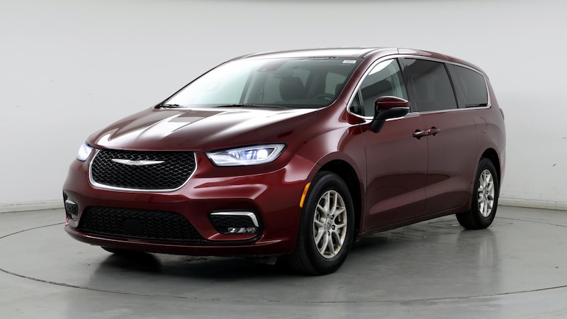 2023 Chrysler Pacifica Touring L 4