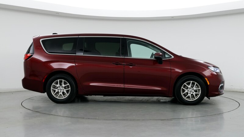 2023 Chrysler Pacifica Touring L 7