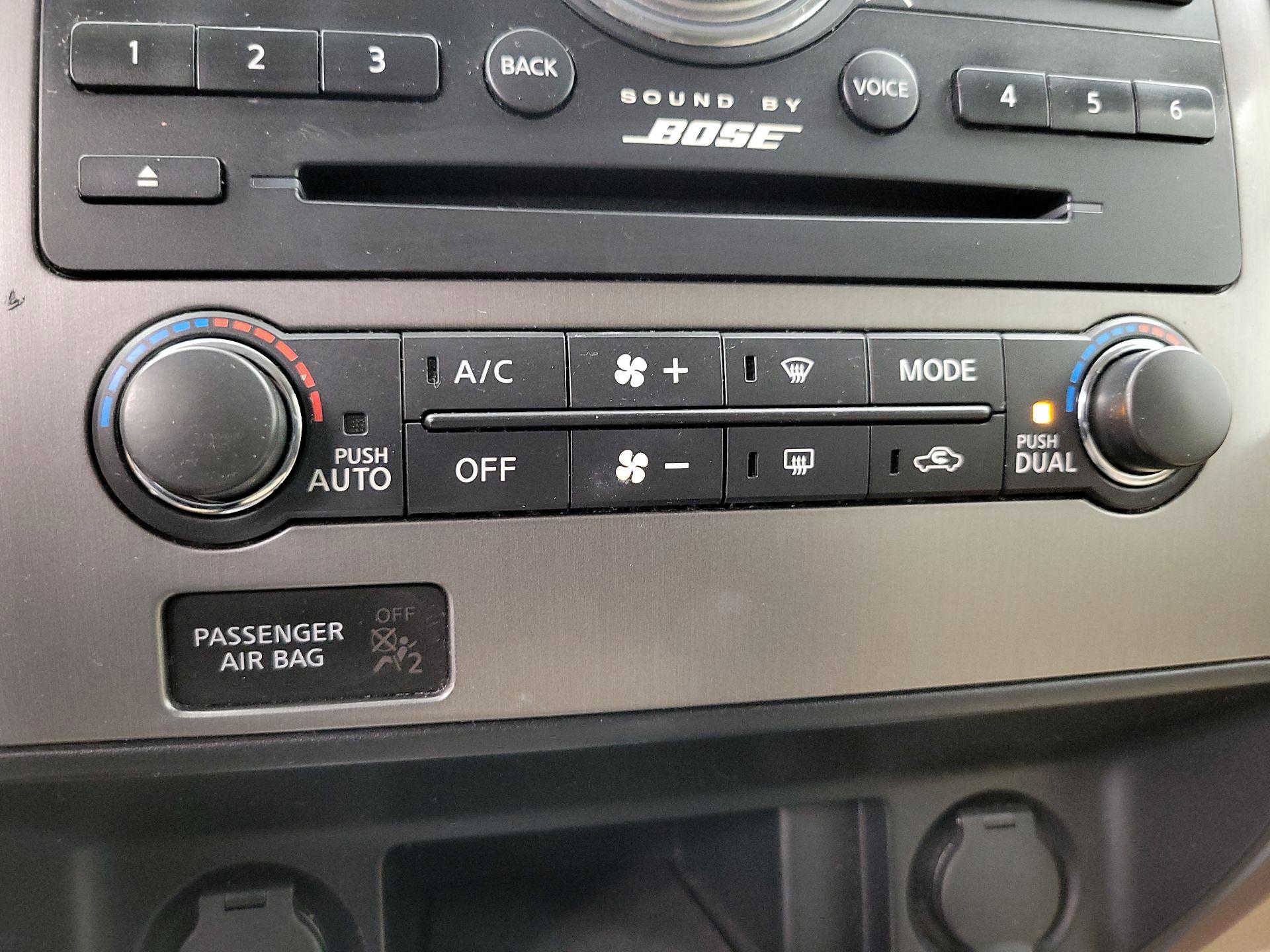 Thumbnail: 2014 Nissan Armada - 17