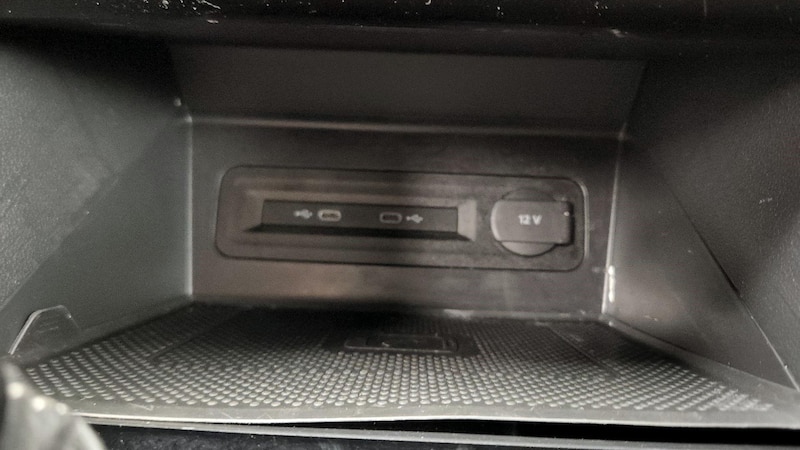 2022 Volkswagen Atlas SE 16