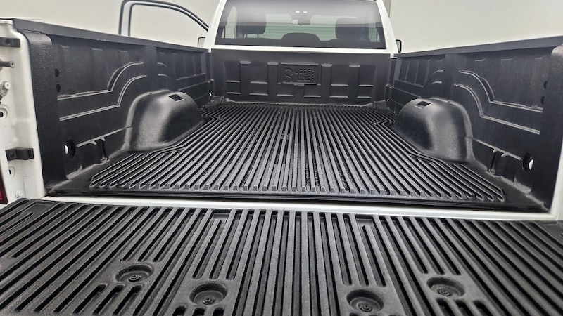 2020 RAM 1500 Classic SLT 17