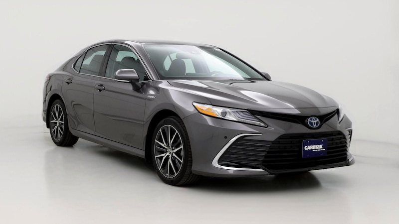 2021 Toyota Camry XLE Hero Image