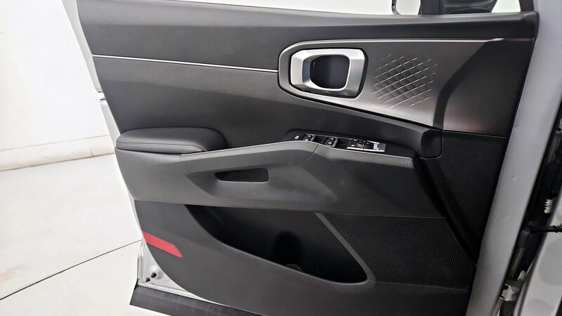2022 Kia Sorento EX 12