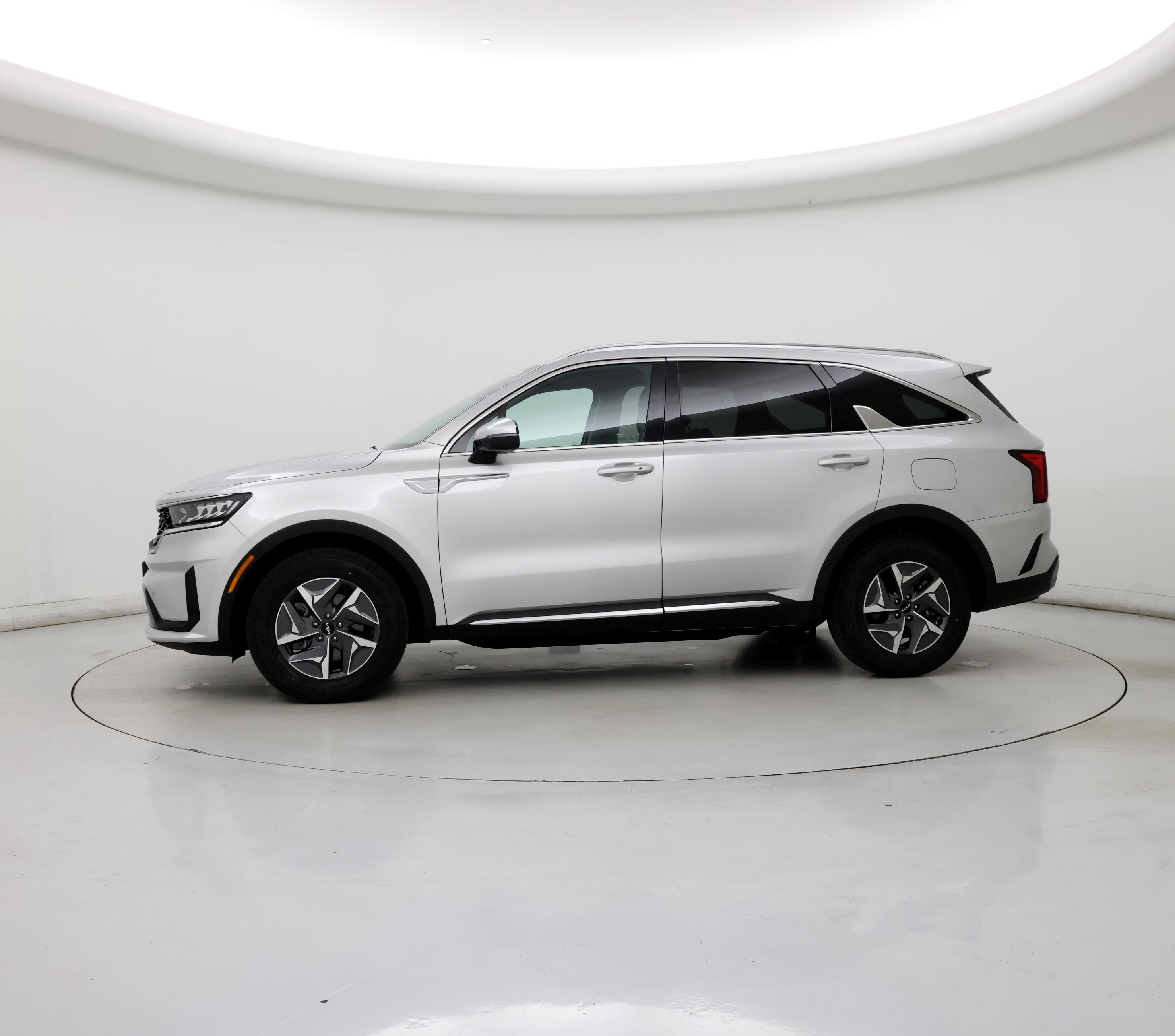 Thumbnail: 2022 Kia Sorento - 3