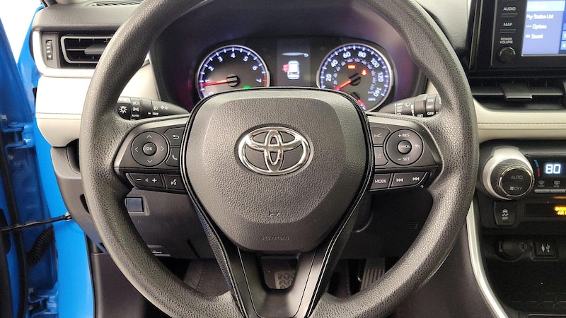 2019 Toyota RAV4 XLE 10