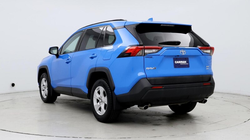 2019 Toyota RAV4 XLE 2