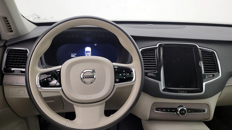 2023 Volvo XC90 B6 Plus 10