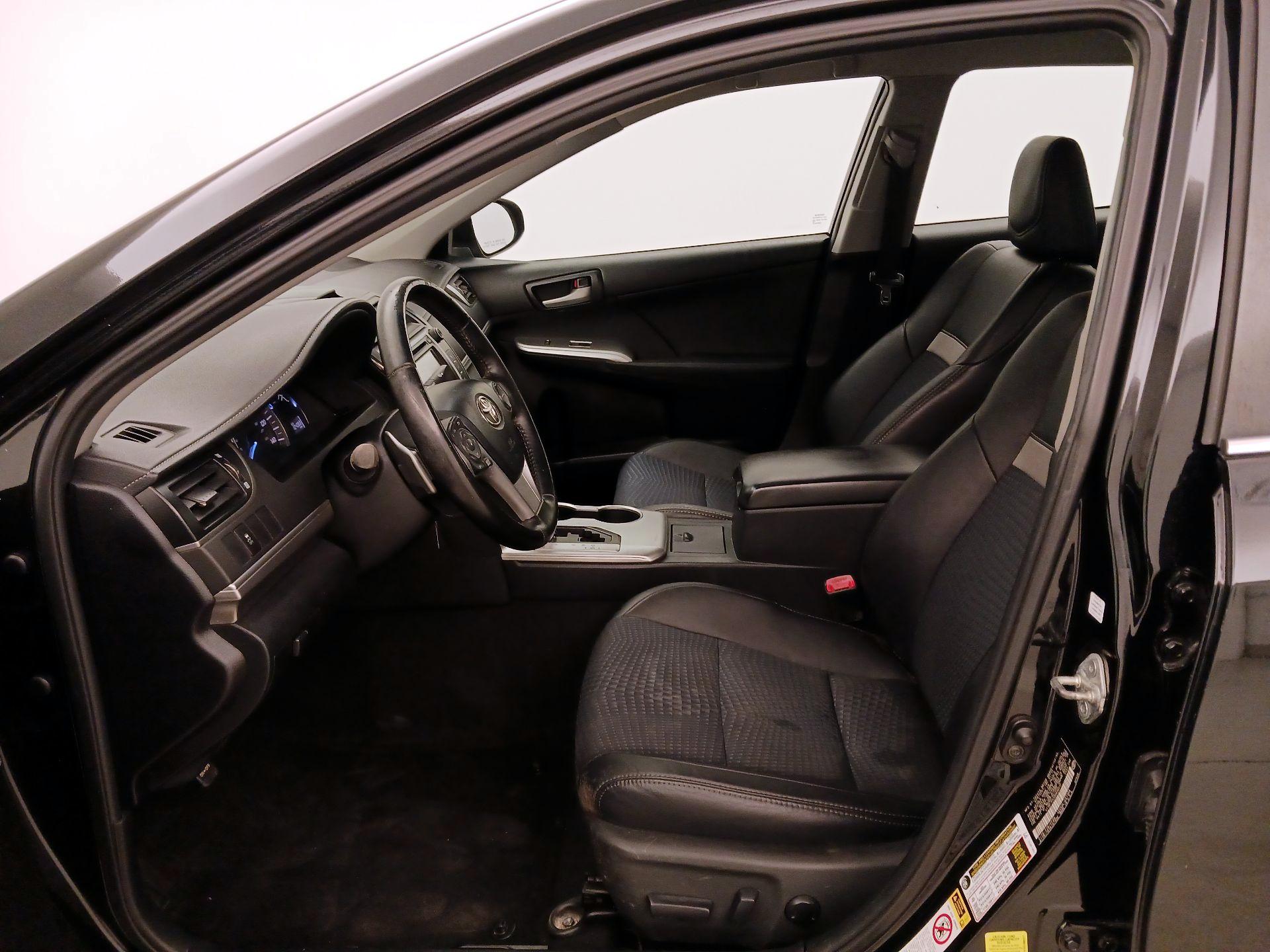 Thumbnail: 2013 Toyota Camry - 11