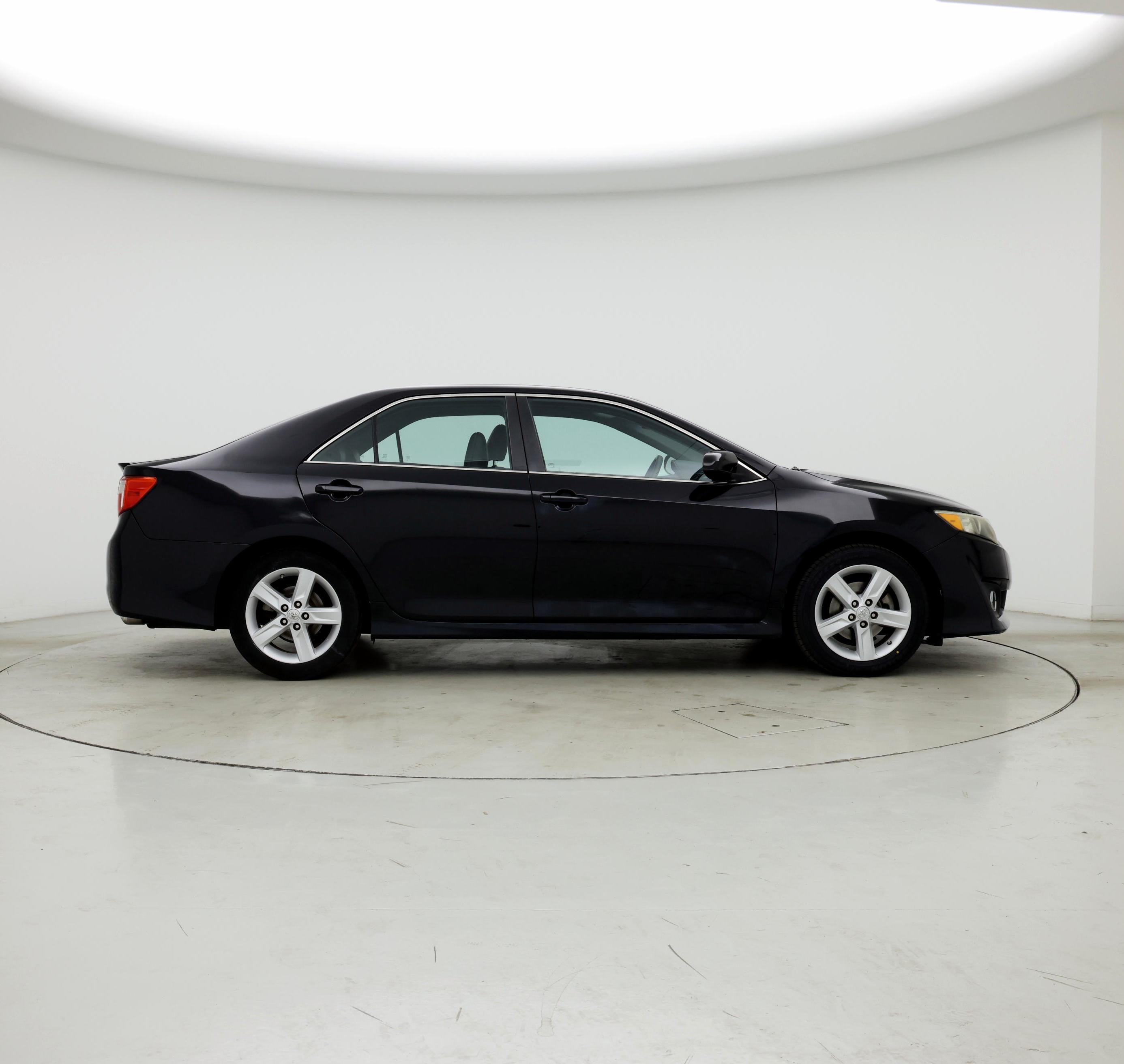 Thumbnail: 2013 Toyota Camry - 7