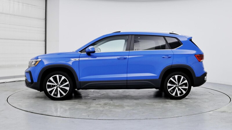 2022 Volkswagen Taos SE 3