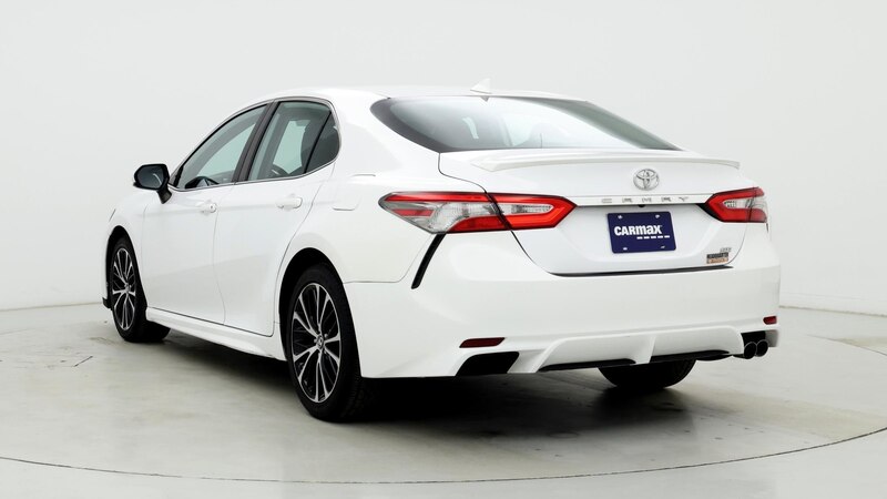 2019 Toyota Camry SE 2