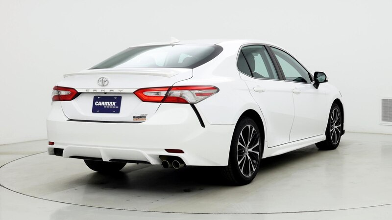 2019 Toyota Camry SE 8