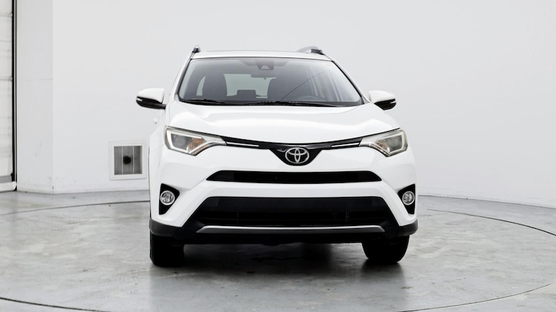 2018 Toyota RAV4 XLE 5