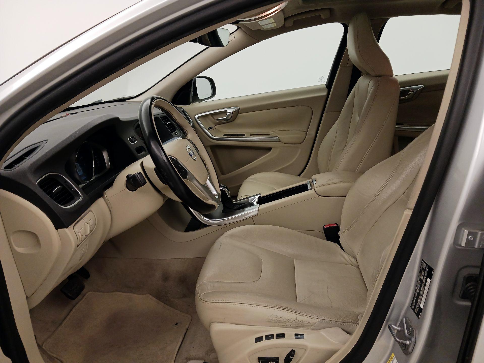 Thumbnail: 2015 Volvo S60 - 11