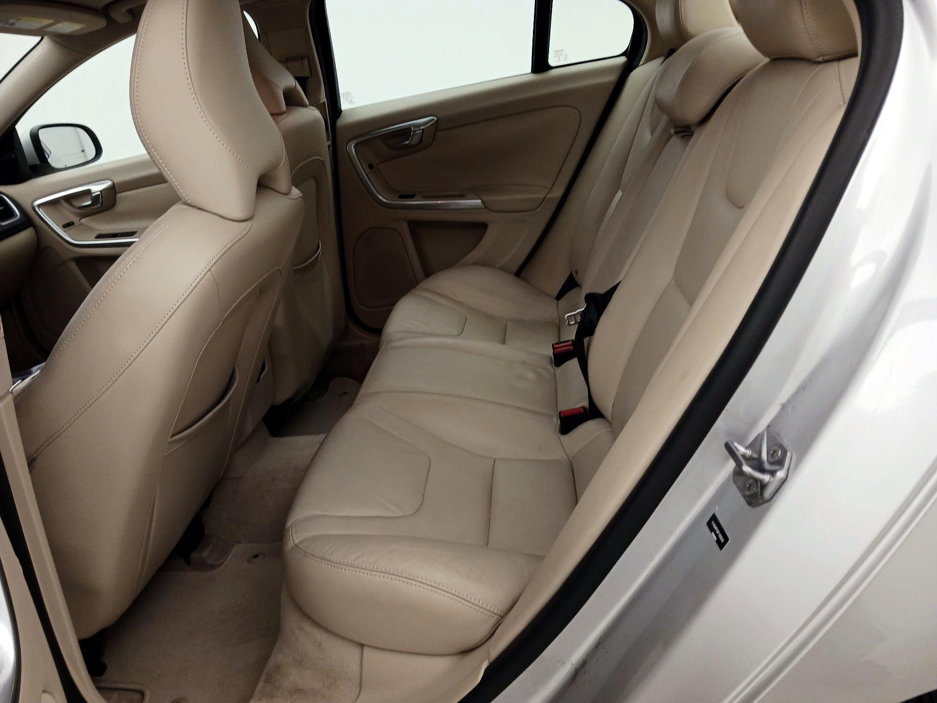 Thumbnail: 2015 Volvo S60 - 19