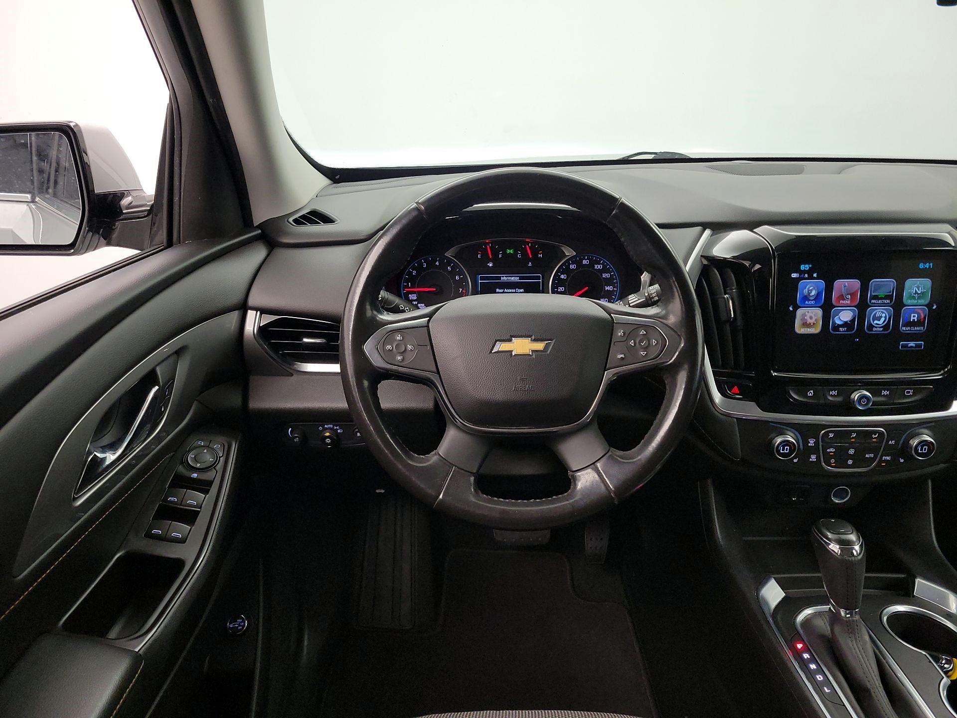 Thumbnail: 2019 Chevrolet Traverse - 10