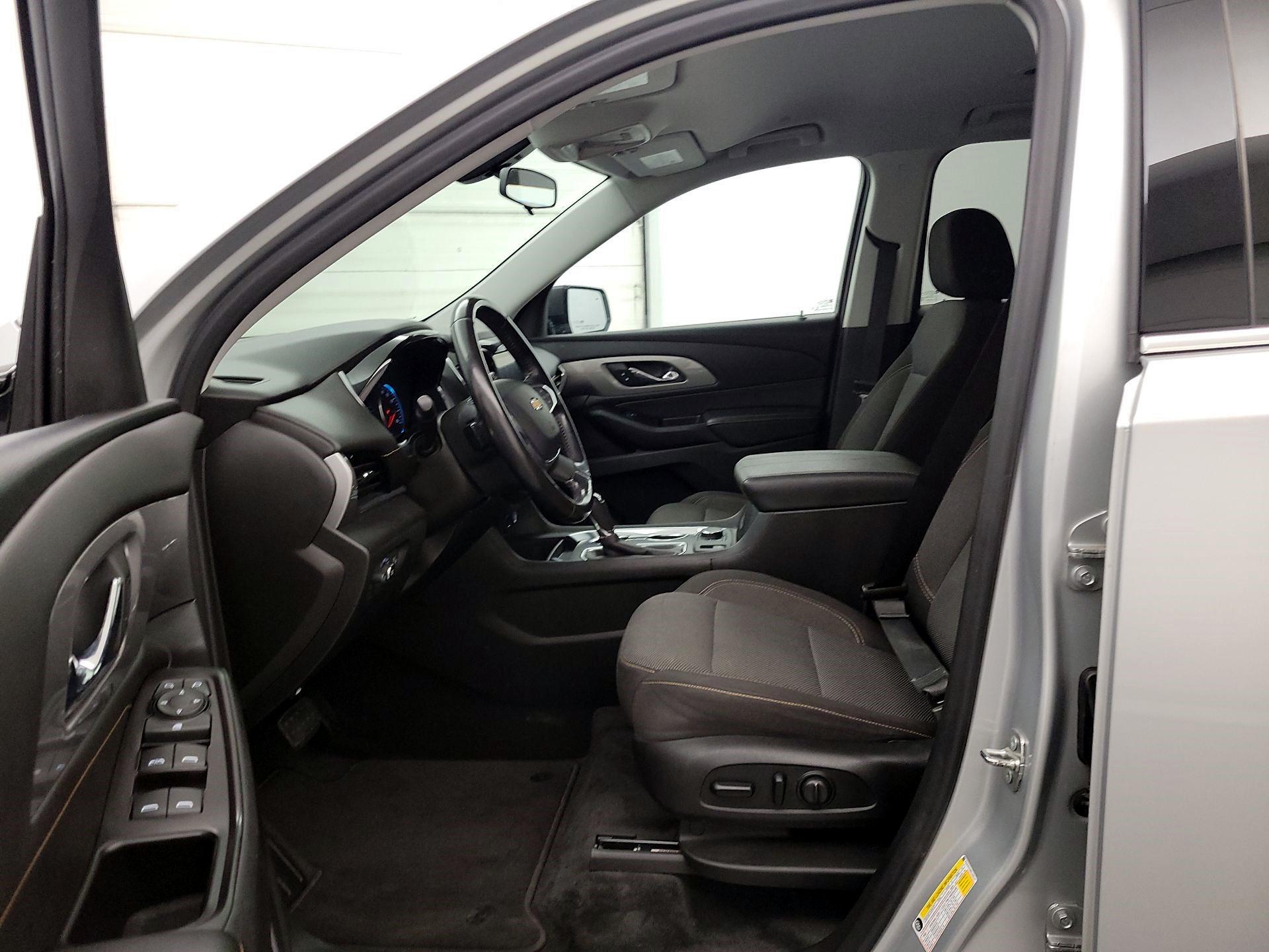 Thumbnail: 2019 Chevrolet Traverse - 11
