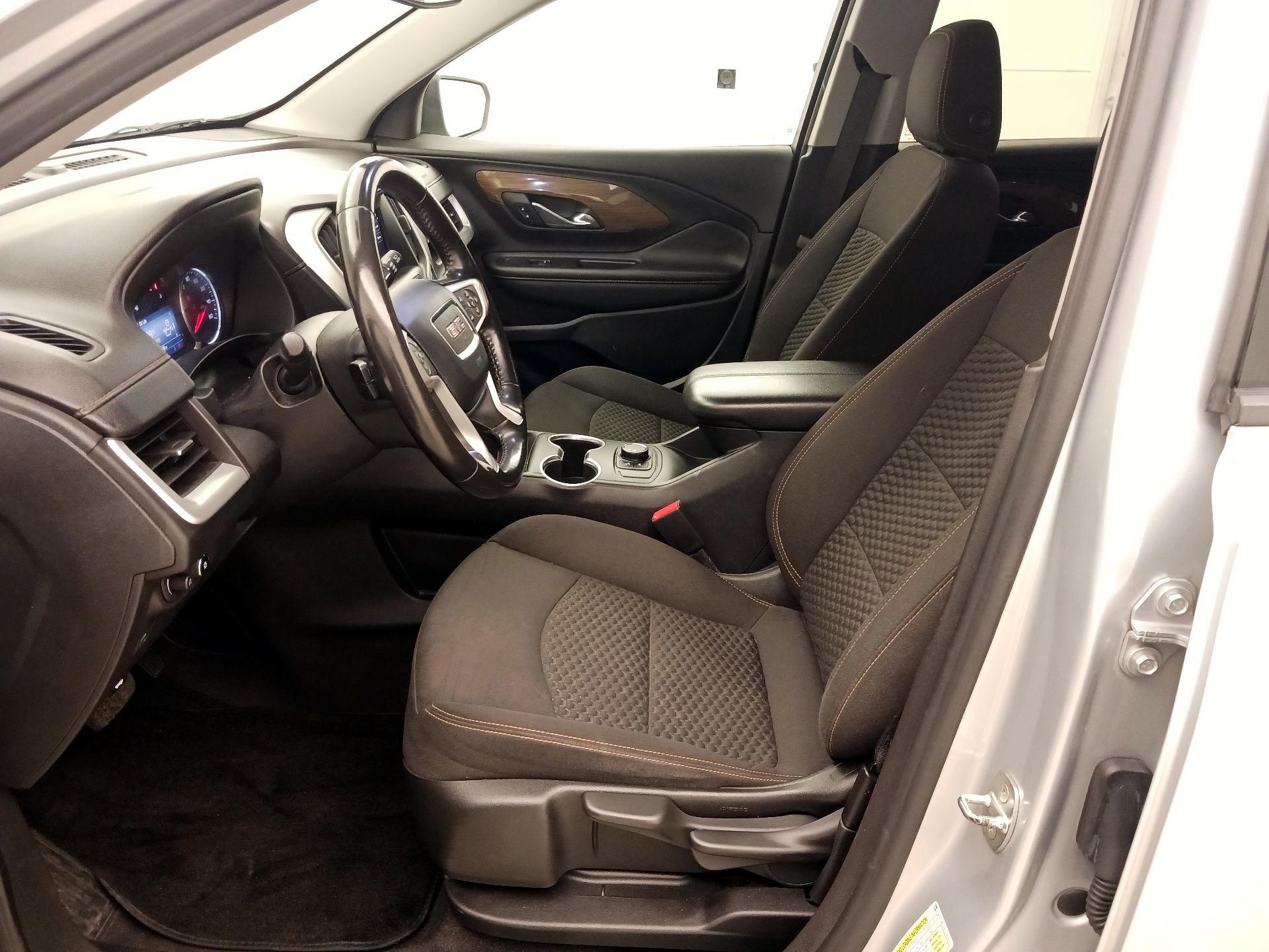 Thumbnail: 2020 GMC Terrain - 11