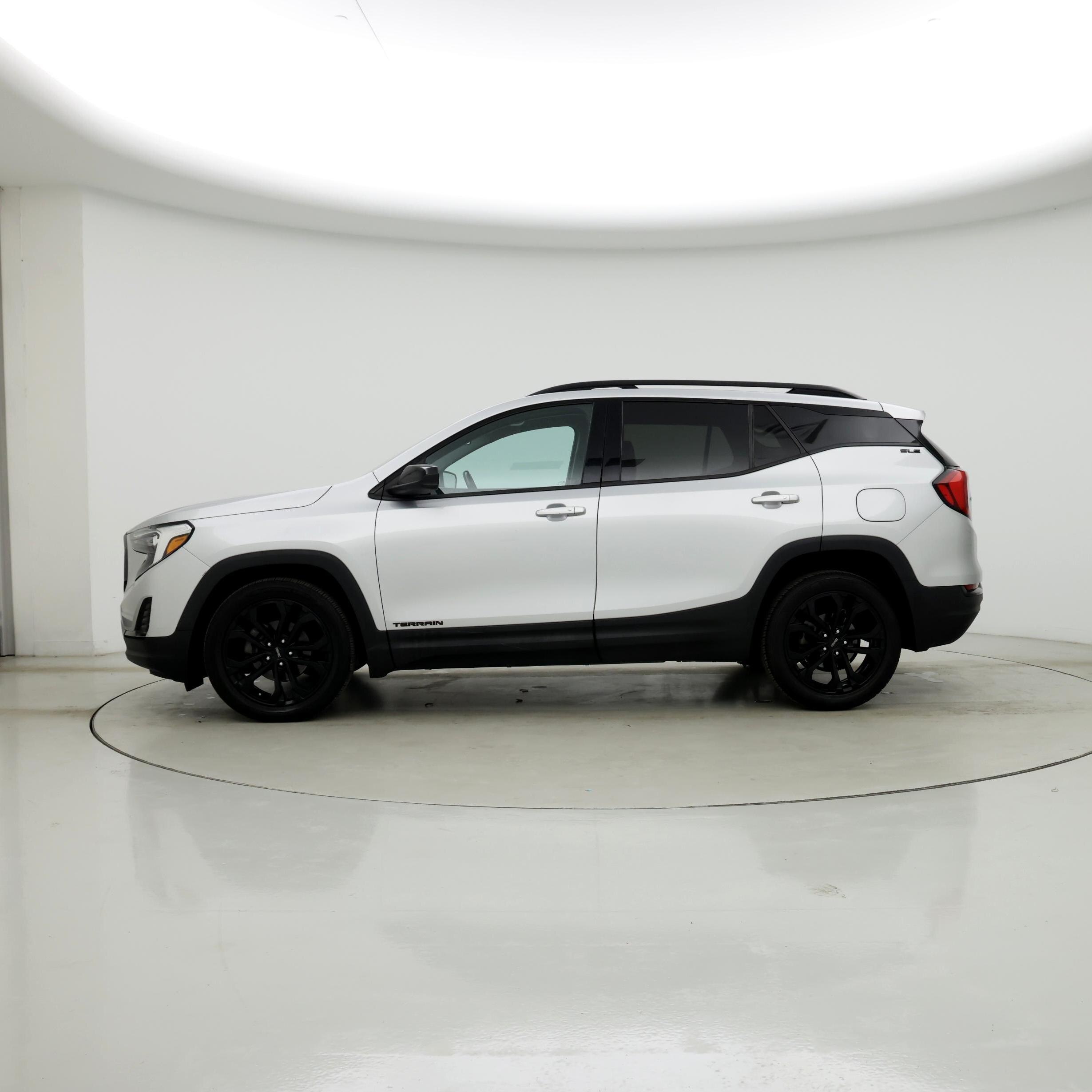 Thumbnail: 2020 GMC Terrain - 3