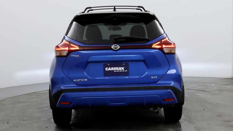 2021 Nissan Kicks SR 6