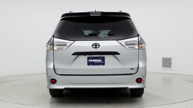 2020 Toyota Sienna SE Premium 6