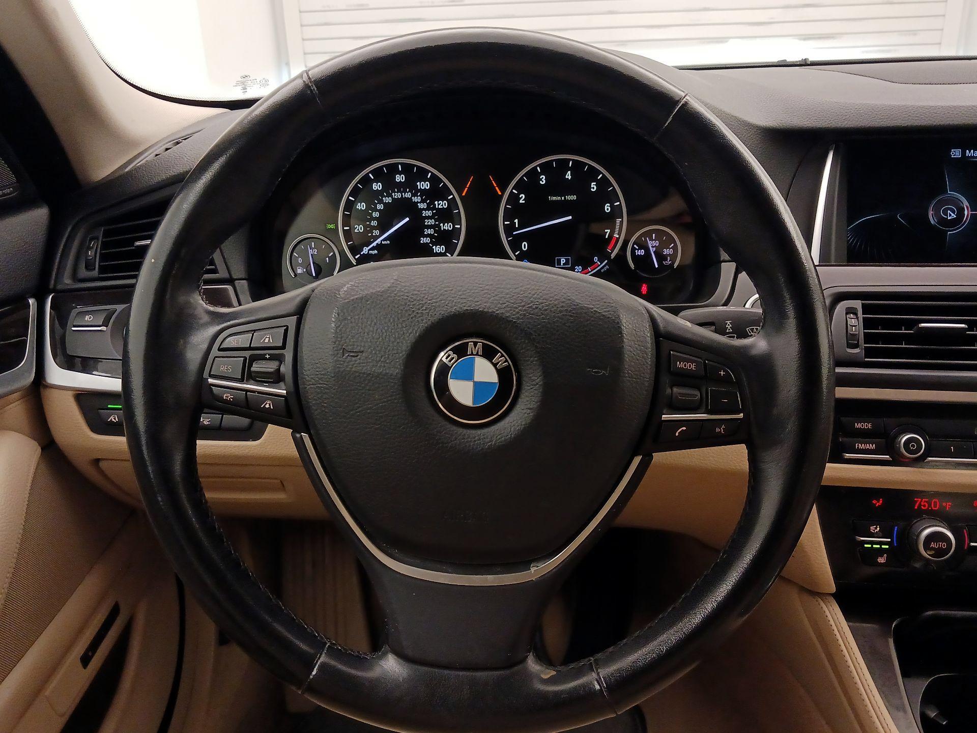 Thumbnail: 2014 BMW 5 Series - 10