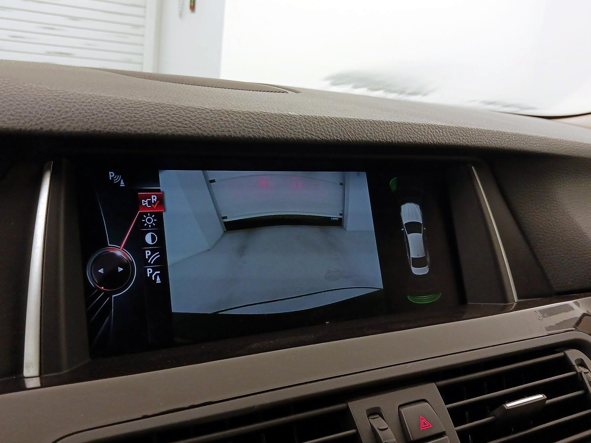 Thumbnail: 2014 BMW 5 Series - 15