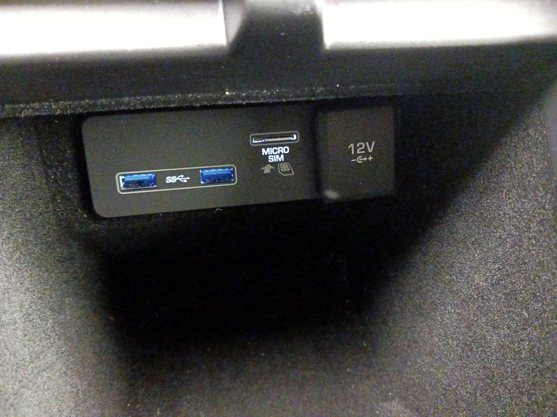 Thumbnail: 2020 Land Rover Range Rover Evoque - 19