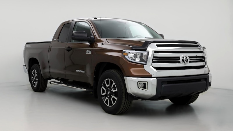 2017 Toyota Tundra SR5 Hero Image