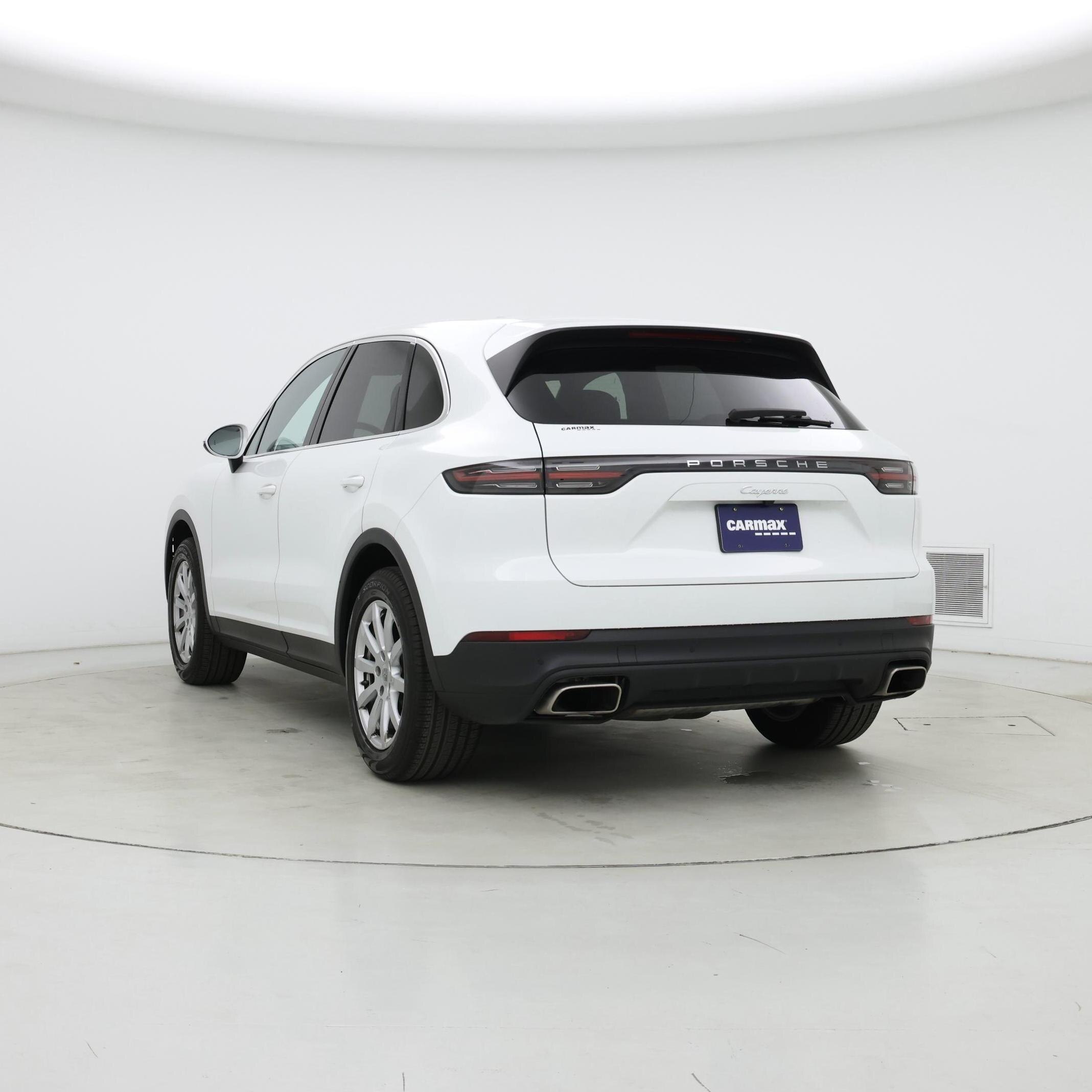 Thumbnail: 2019 Porsche Cayenne - 2