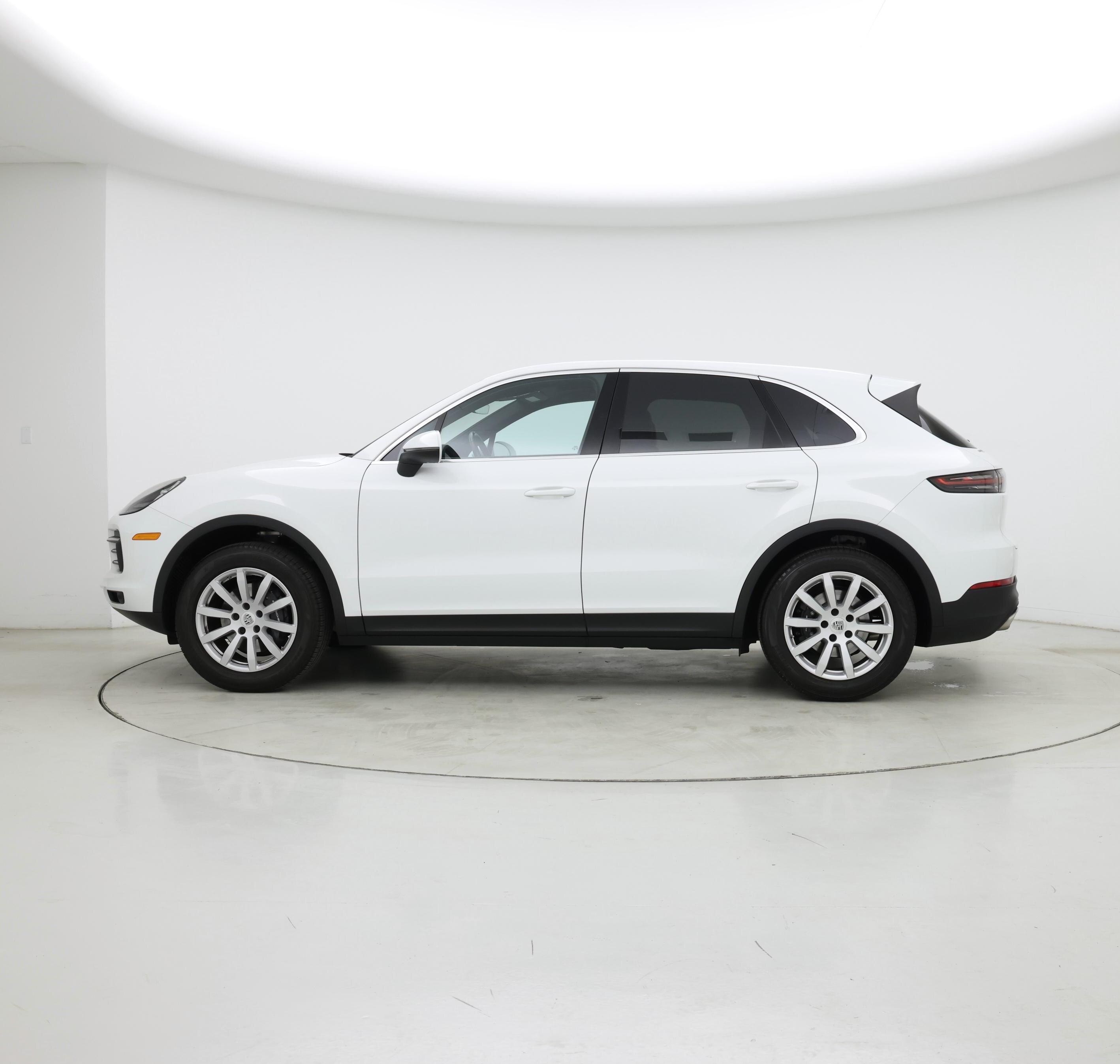 Thumbnail: 2019 Porsche Cayenne - 3