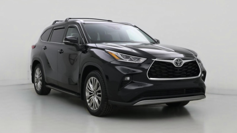 2022 Toyota Highlander Platinum Hero Image