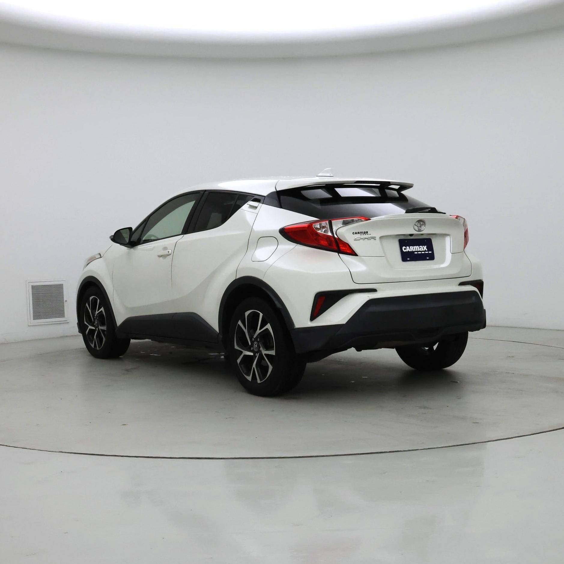 Thumbnail: 2018 Toyota C-HR - 2
