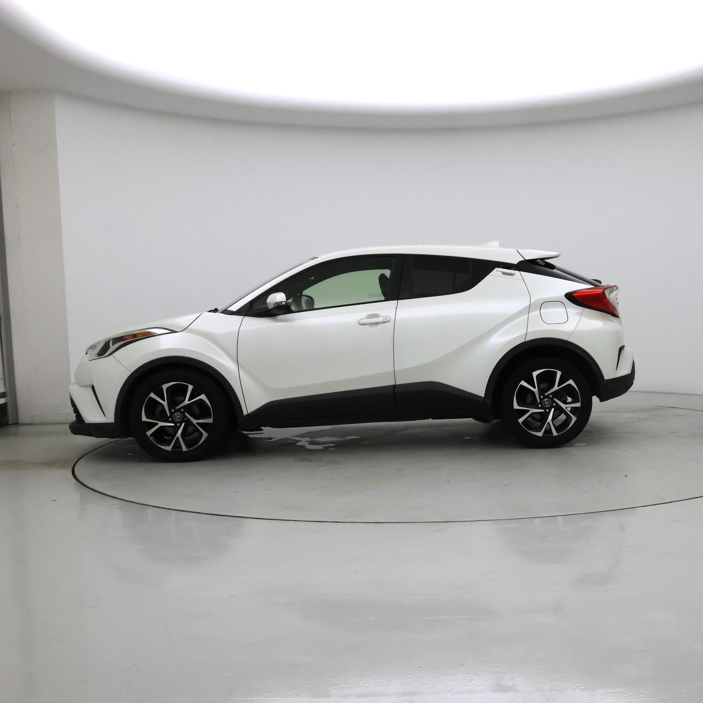 Thumbnail: 2018 Toyota C-HR - 3